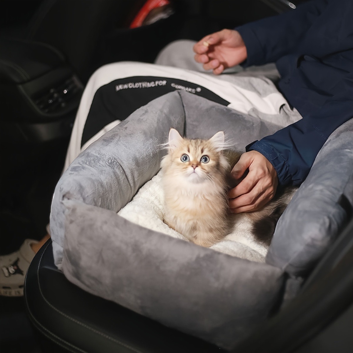 Автомобильная кровать-лежанка  – обзор и цена Pet Supplies Plus